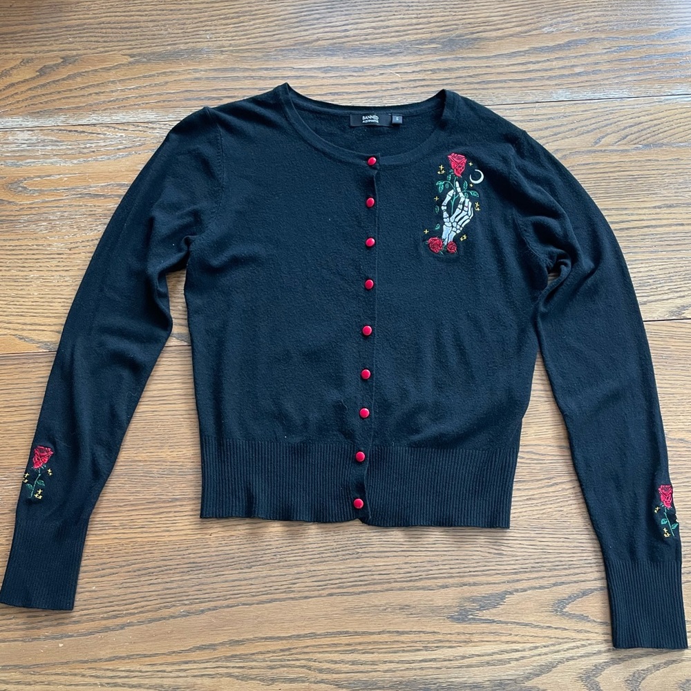 Gothic Pinup Rose Buttoned Cardigan by Banned Alternative